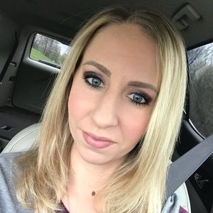 Meet your Posher, Jami